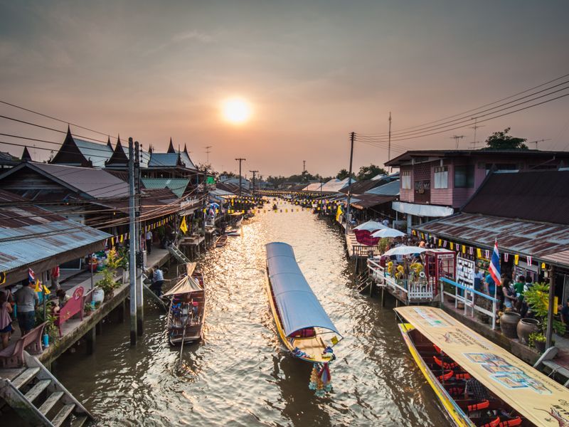 Amphawa Floating Market | TakeMeTour